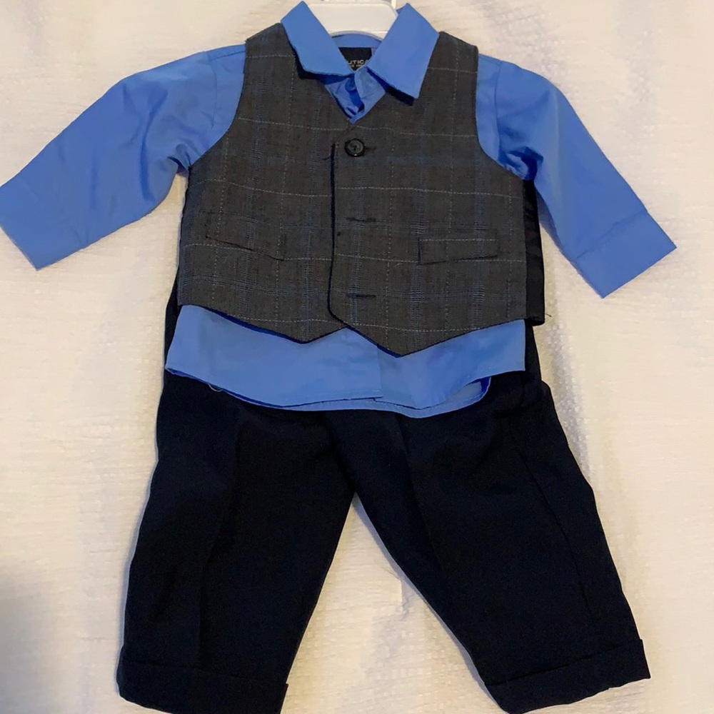 Infant formal wear